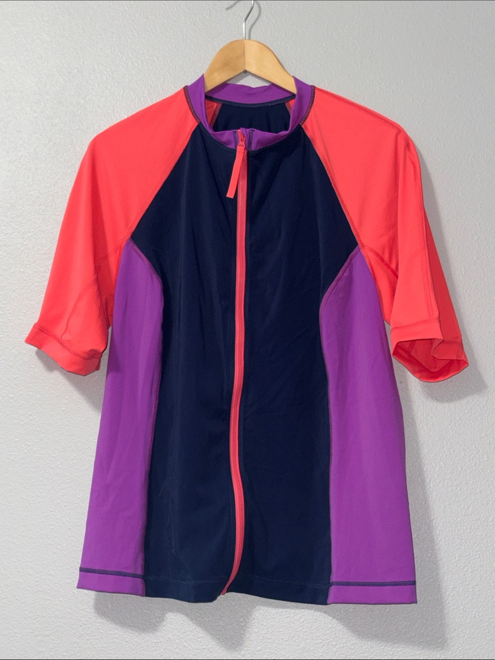 Lands' End Colorblock Zip Short-Sleeve Rash Guard - Navy, Purple & Coral Sz 0XL